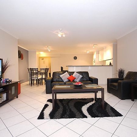 Moorings On Cavill Surfers Paradise Голд-Кост Экстерьер фото