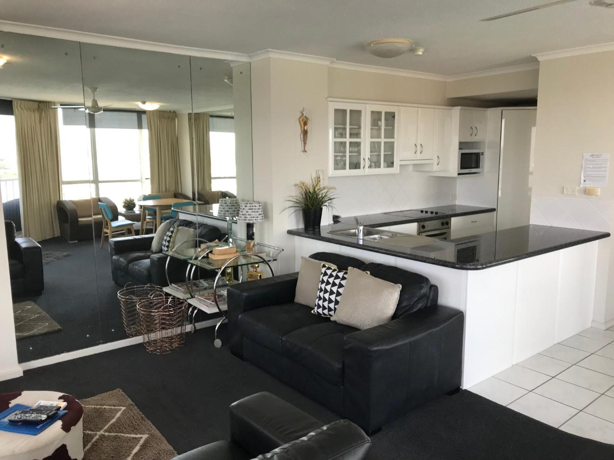 Moorings On Cavill Surfers Paradise Голд-Кост Экстерьер фото