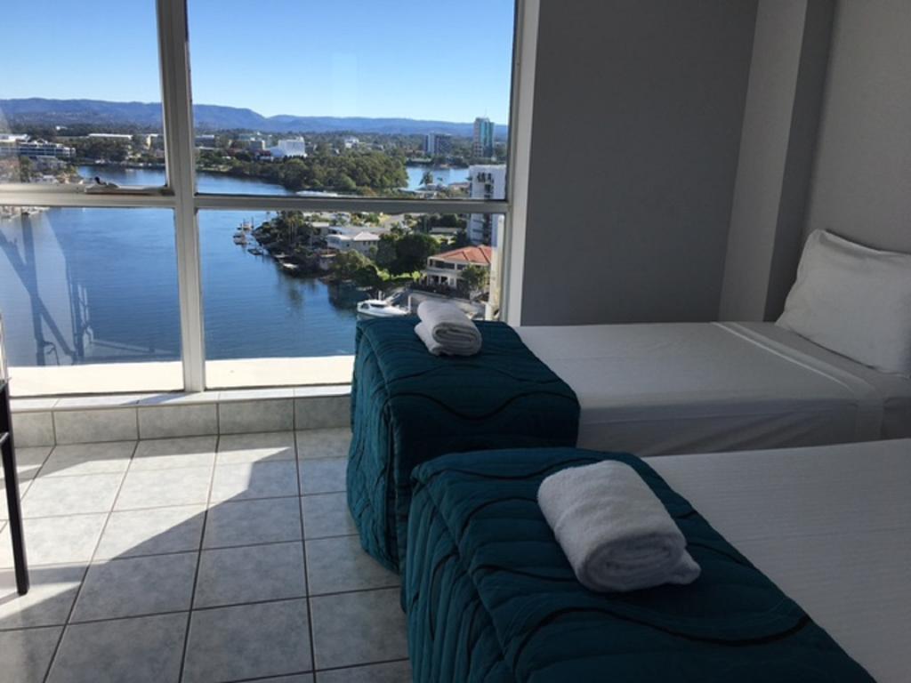 Moorings On Cavill Surfers Paradise Голд-Кост Экстерьер фото