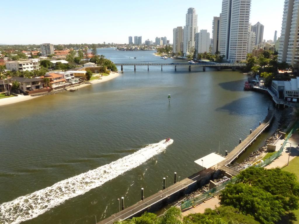 Moorings On Cavill Surfers Paradise Голд-Кост Экстерьер фото