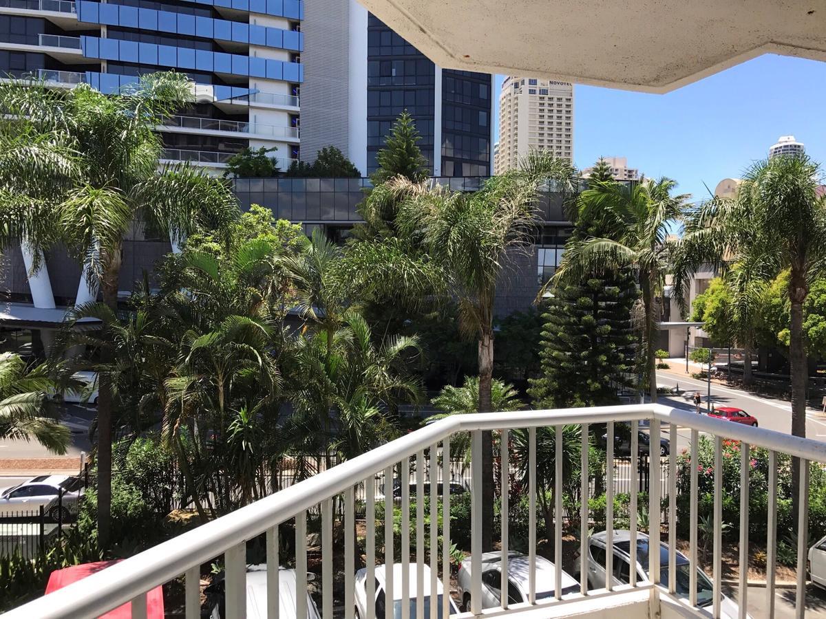 Moorings On Cavill Surfers Paradise Голд-Кост Экстерьер фото