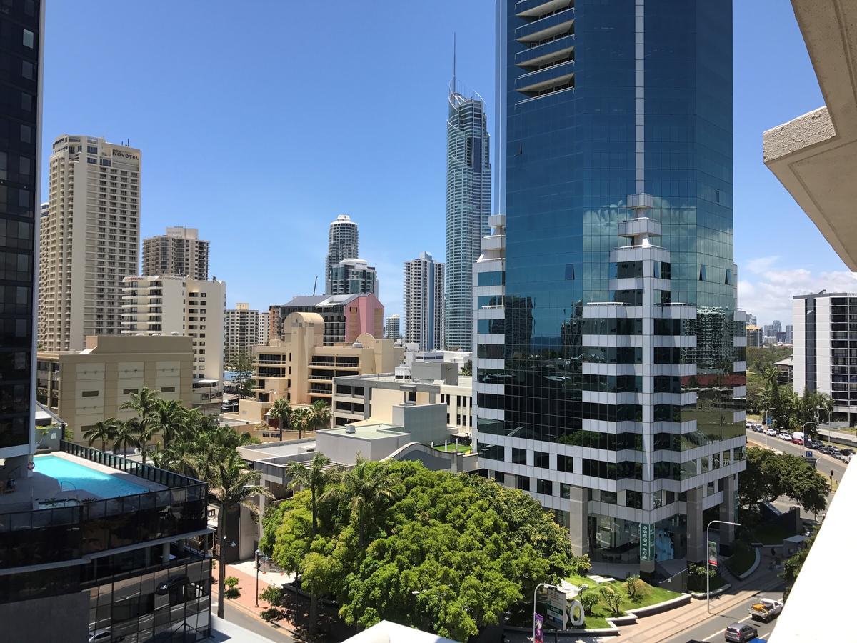 Moorings On Cavill Surfers Paradise Голд-Кост Экстерьер фото