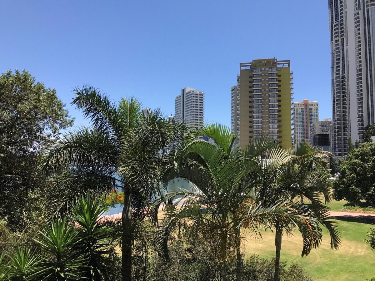 Moorings On Cavill Surfers Paradise Голд-Кост Экстерьер фото