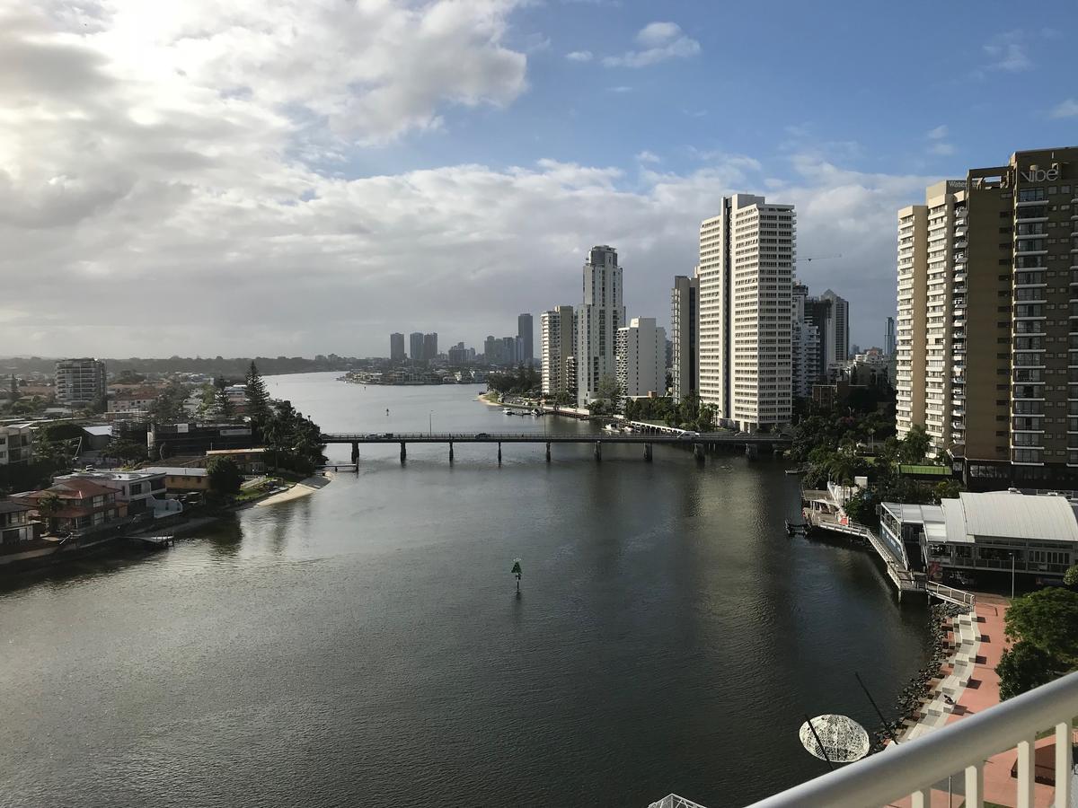 Moorings On Cavill Surfers Paradise Голд-Кост Экстерьер фото